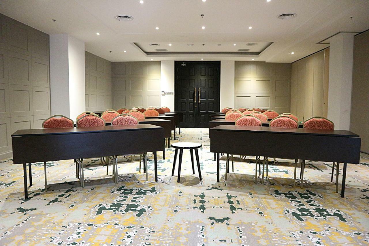 Hotel Shalva Giacarta Esterno foto