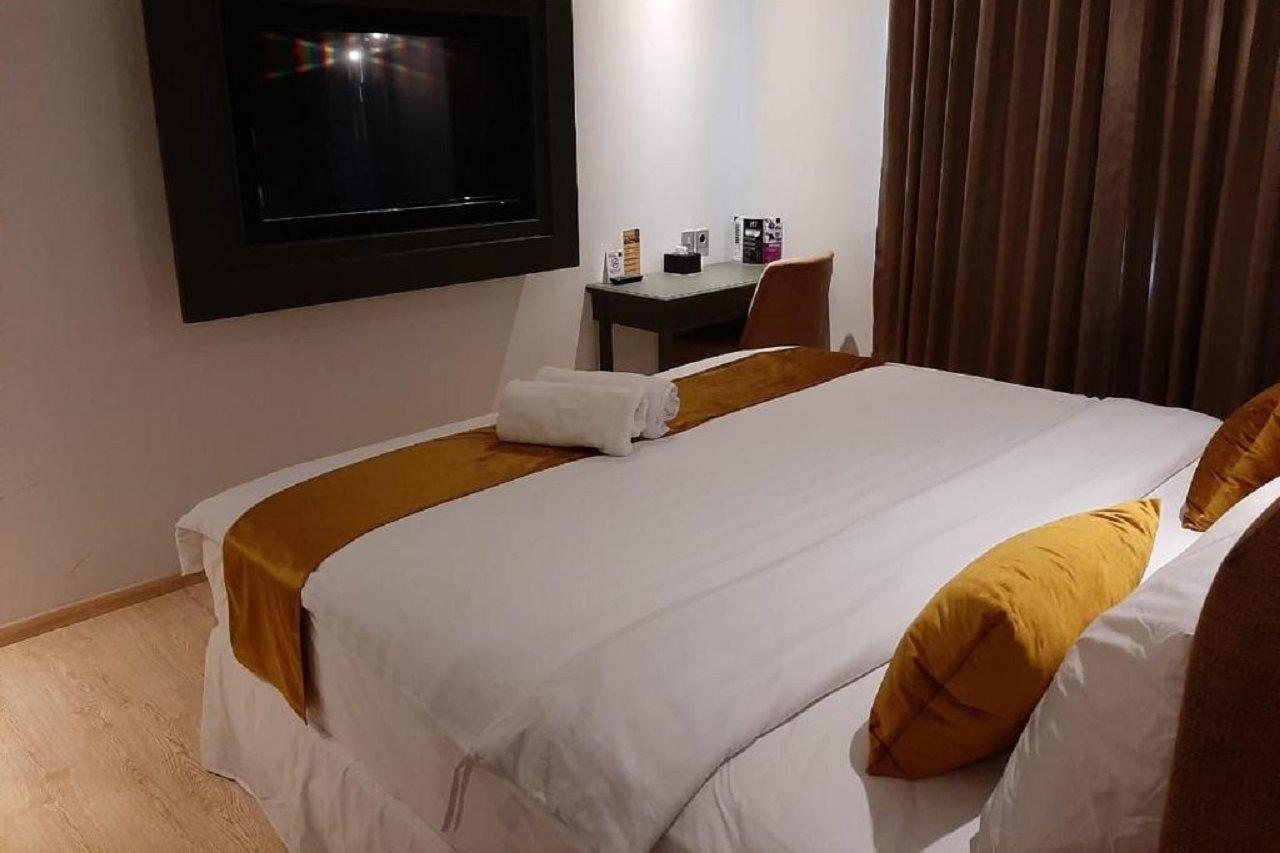 Hotel Shalva Giacarta Esterno foto